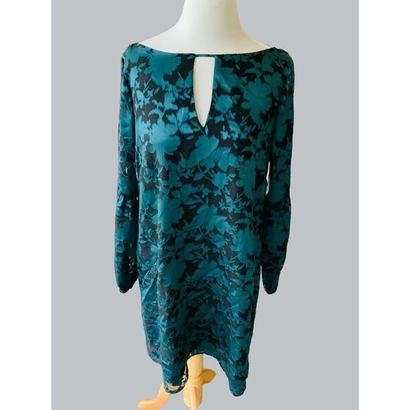 Vince Camuto Ladies Long Blouson Sleeve Shift Dress Keyhole Burnout Lined NEW 14 - Picture 8 of 9